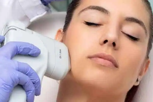Image of woman having HIFU Bedford treatment